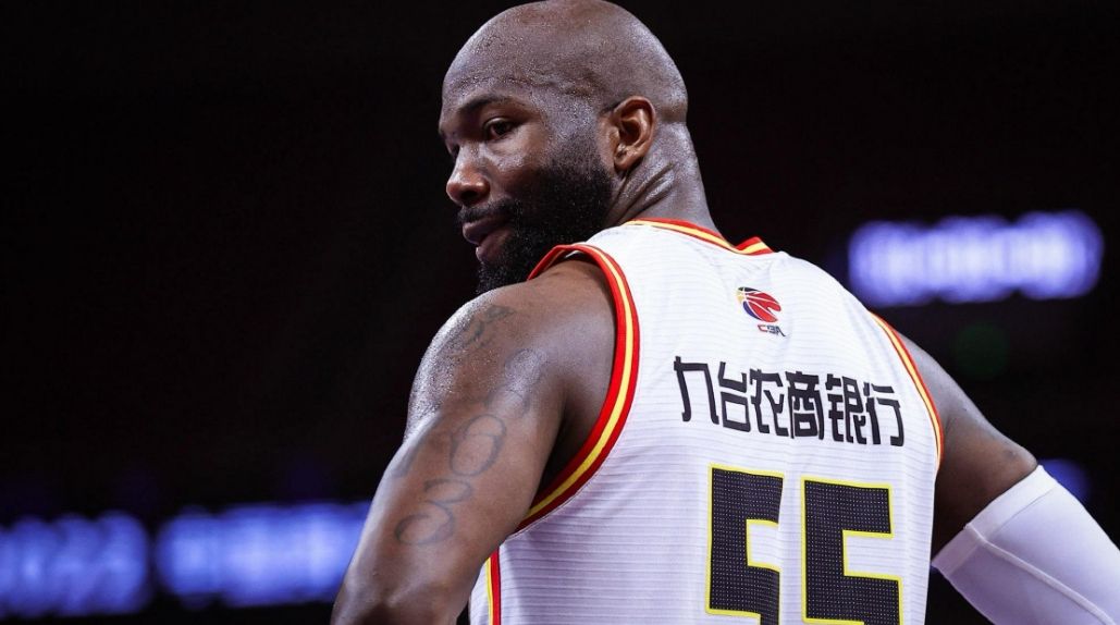 关于球队明星球员受伤，战绩一落千丈的信息