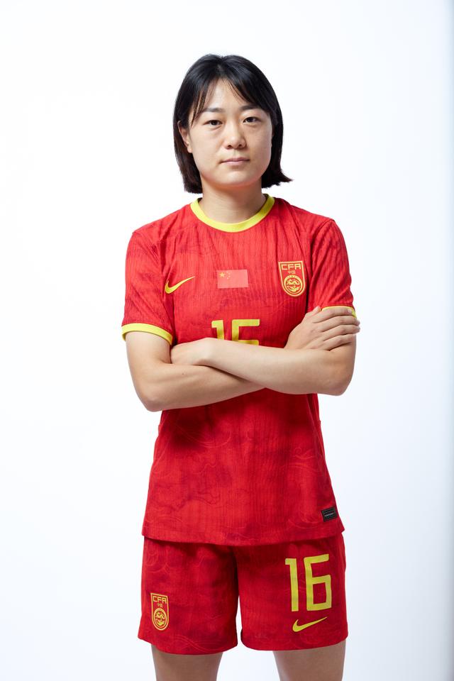 爱游戏官网-包含女足比赛中球员精神抖擞，斗志昂扬的词条