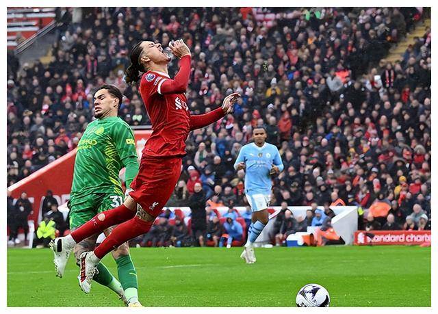 悬念迭起，豪强对决热火朝天