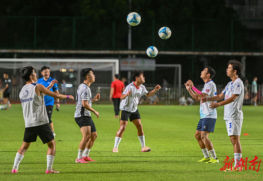爱游戏体育下载-战术调整带来成功，球队积极备战下一场比赛