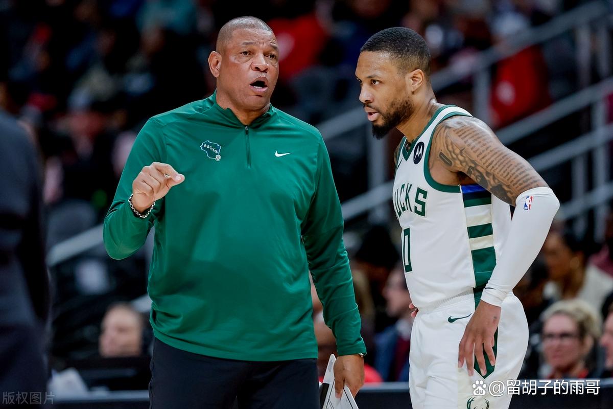 包含雄鹿横扫老鹰，字母哥成全队先锋的词条