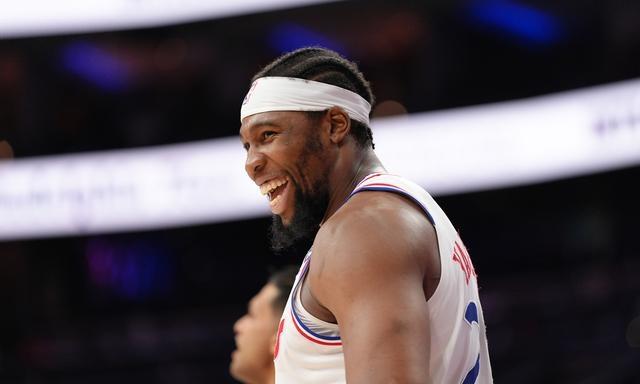 关于76人总经理表示球队将在休赛期加强外线进攻能力的信息