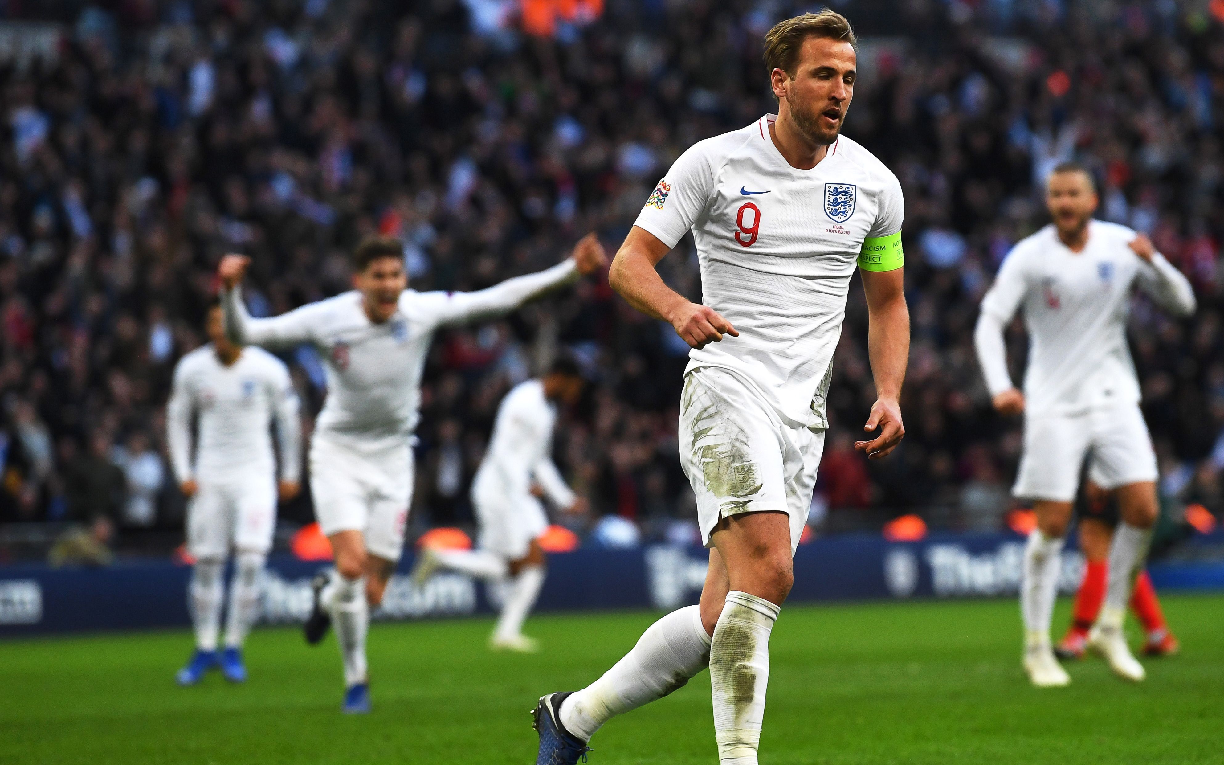 热刺主场逆转沃特福德，重返联赛前列