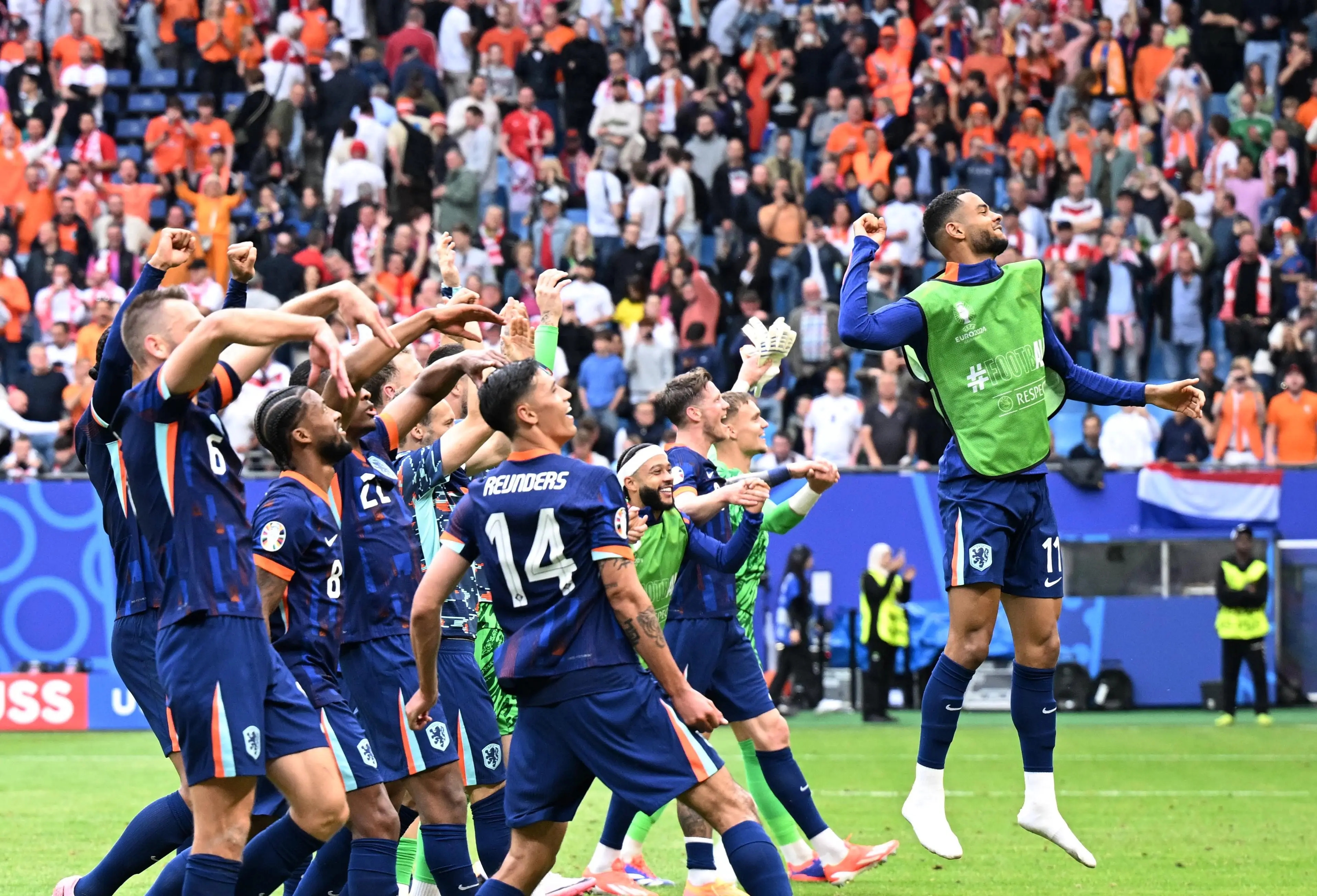 爱游戏中国官网-欧洲国家队迎战挑战者，场面一片火爆的简单介绍