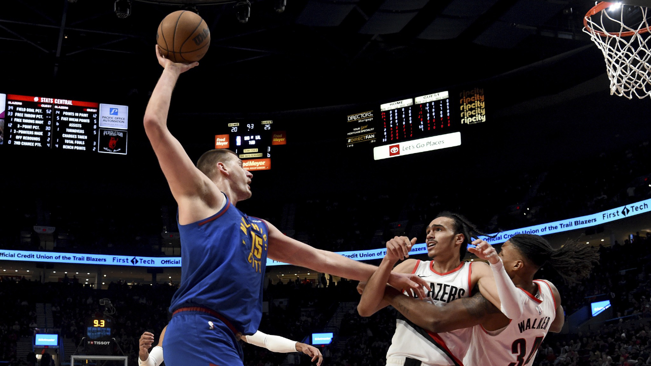 爱游戏app-开拓者横扫掘金，取得三连胜