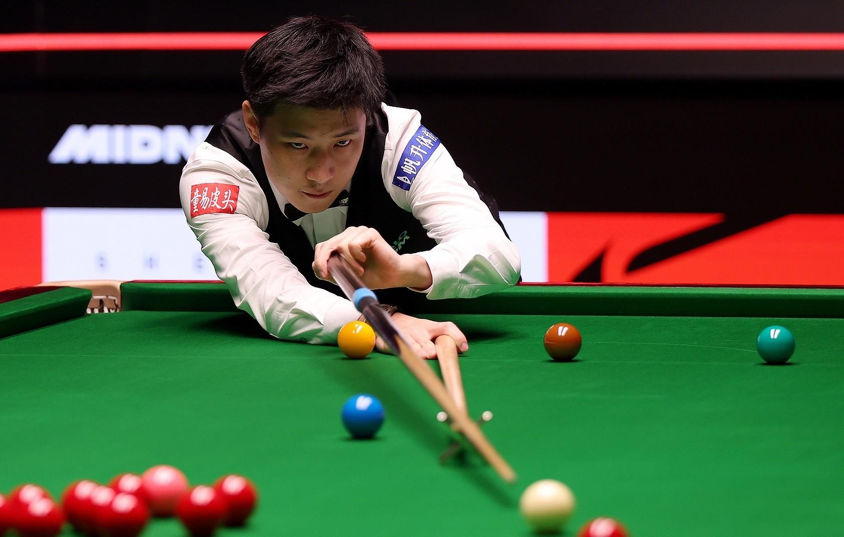 国内选手在赛场上剑指冠军的荣耀