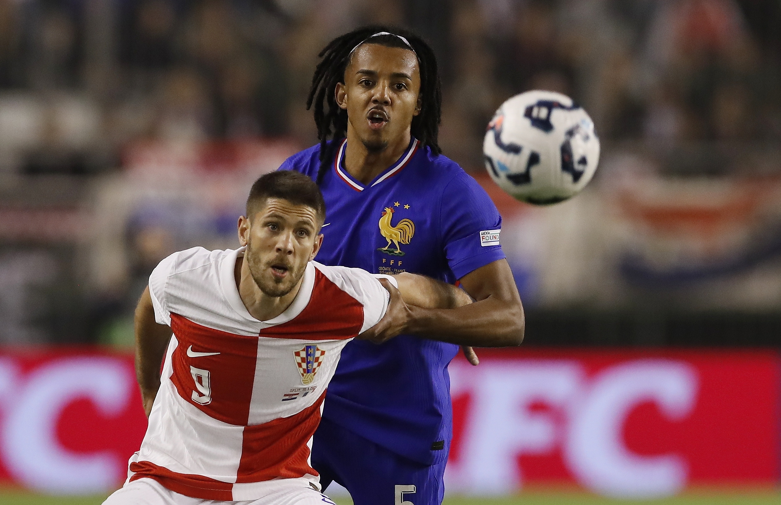 爱游戏网页版-荷兰队继续痛失克罗地亚！欧预赛路径阻难的简单介绍