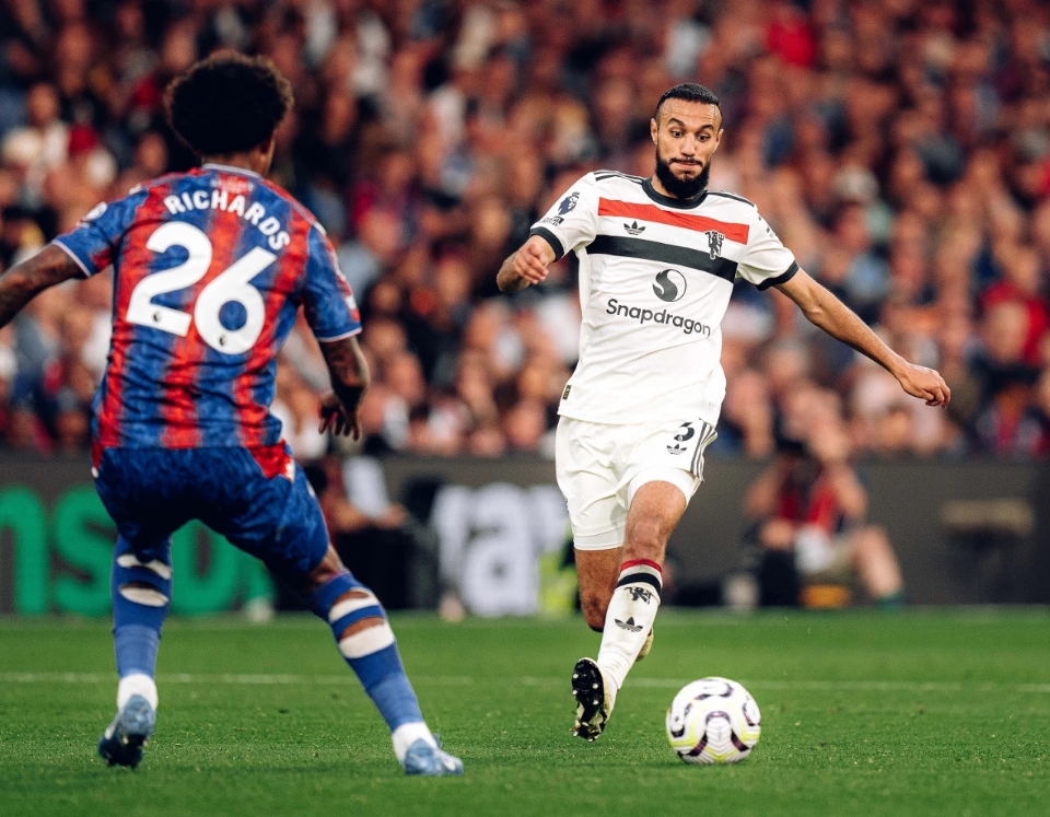 爱游戏-关于曼联客场战平，保持对榜首的追逐的信息