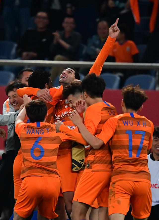 爱游戏体育平台-包含鲁能主场告捷，泰达连败难止的词条