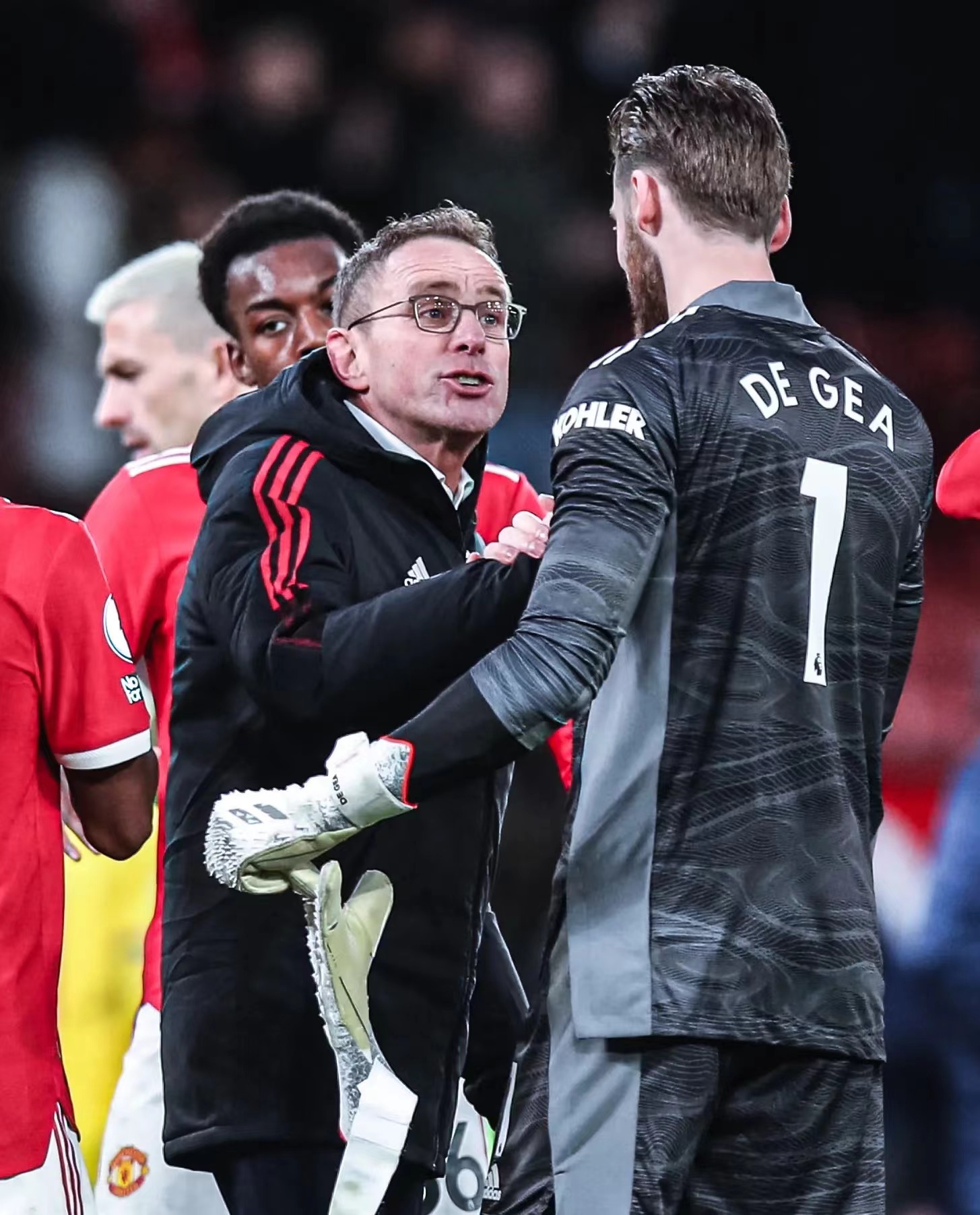 爱游戏官方入口-沙尔克新任主帅上任后取得首胜的简单介绍